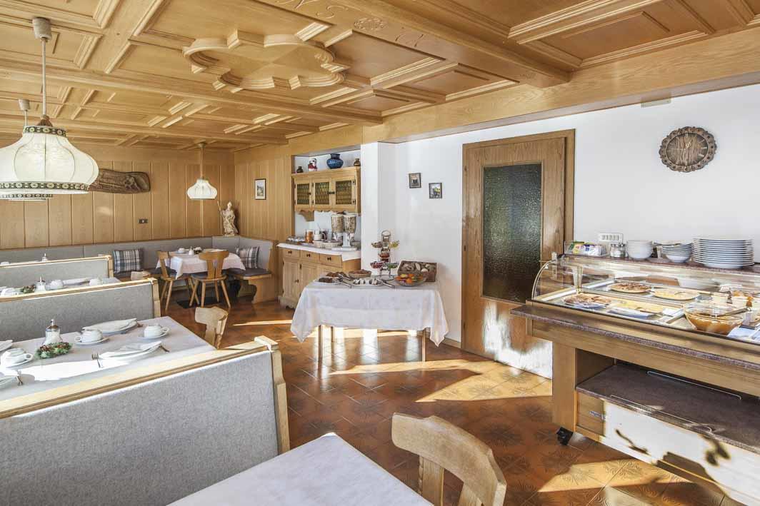 Hotel Garni Morene Сельва-ди-Валь-Гардена Экстерьер фото