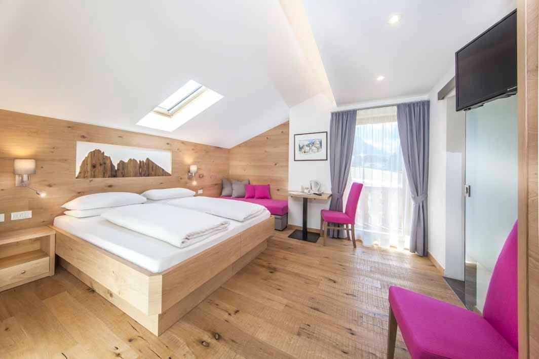 Hotel Garni Morene Сельва-ди-Валь-Гардена Экстерьер фото